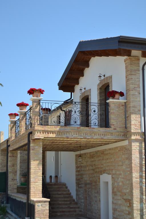 Agriturismo De Luca Mozzagrogna Екстериор снимка