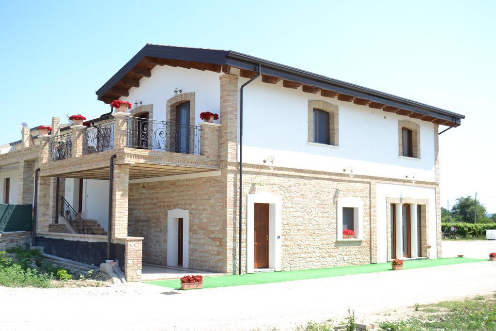 Agriturismo De Luca Mozzagrogna Екстериор снимка