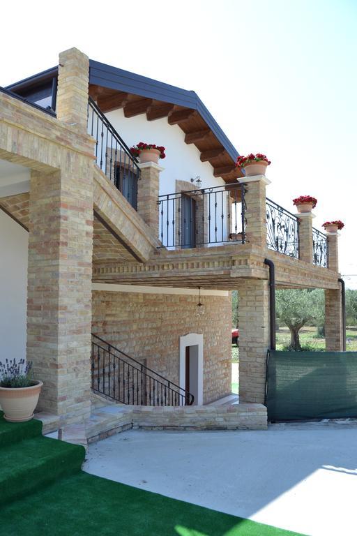 Agriturismo De Luca Mozzagrogna Екстериор снимка
